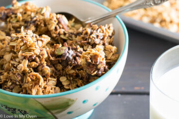 coconut pecan granola