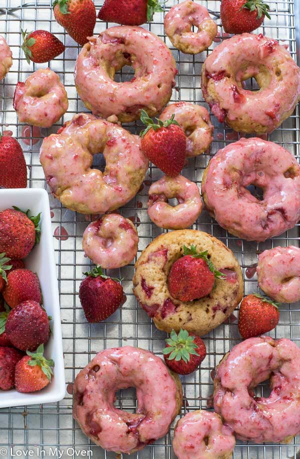 baked strawberry donuts