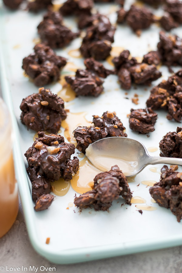 chocolate almond clusters