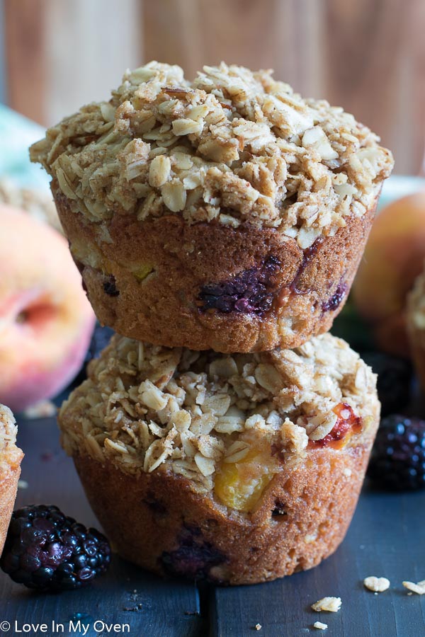 blackberry-peach streusel Muffins