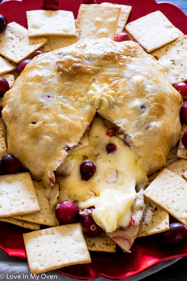 Cranberry Almond Baked Brie