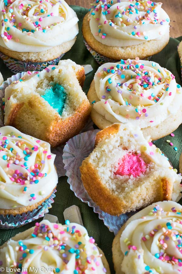 gender reveal cupcakes