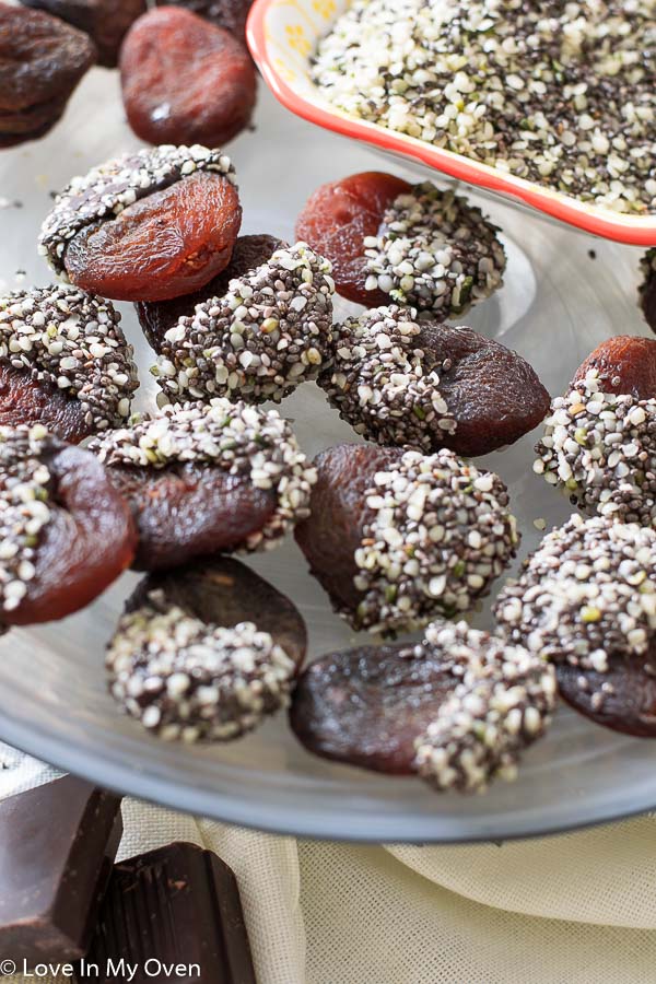 chocolate chia apricots