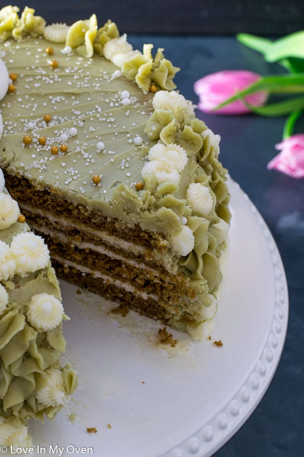 matcha vanilla cake