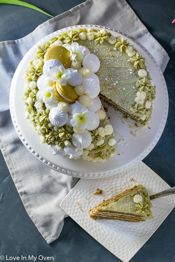 matcha-vanilla cake