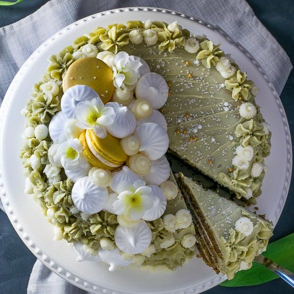 Birthday Cake White chocolate with raspberries / Birthday Cakes / Products  / Fit Cake Warsaw Ursynow