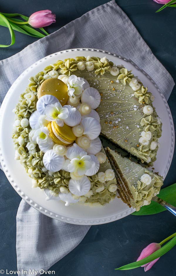 matcha-vanilla cake