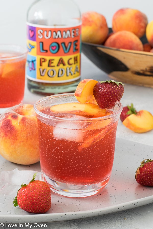 Peach Vodka Cocktail - Love In My Oven