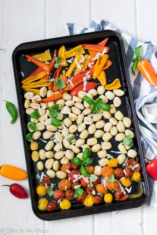 crispy sheet pan gnocchi