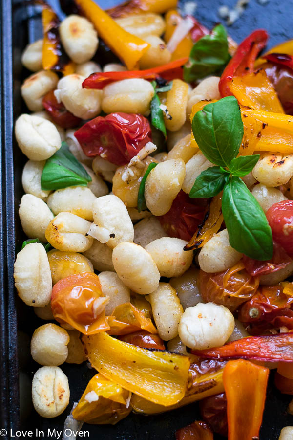 crispy sheet pan gnocchi