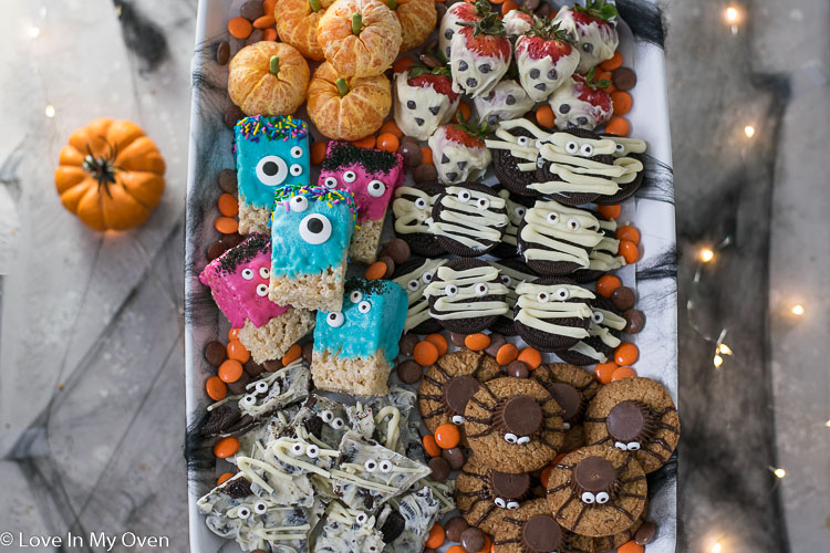 Must Have Fall and Halloween Baking Items from