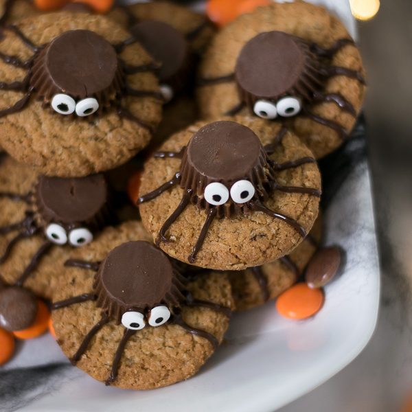 Halloween Treats: Spiderweb Sandwich Cookies Recipe – Home Cooking Memories