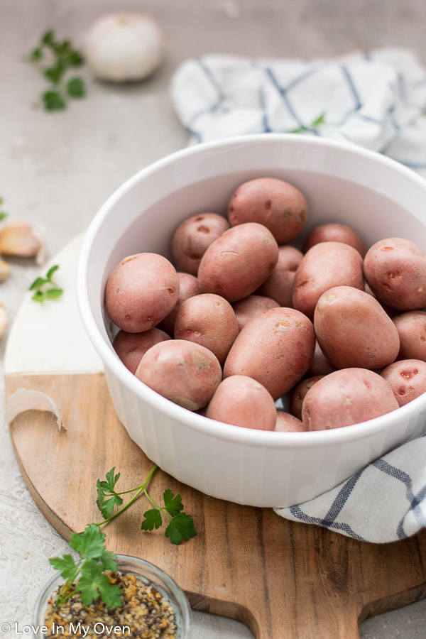 https://loveinmyoven.com/wp-content/uploads/2020/10/easy-oven-roasted-potatoes-4.jpg