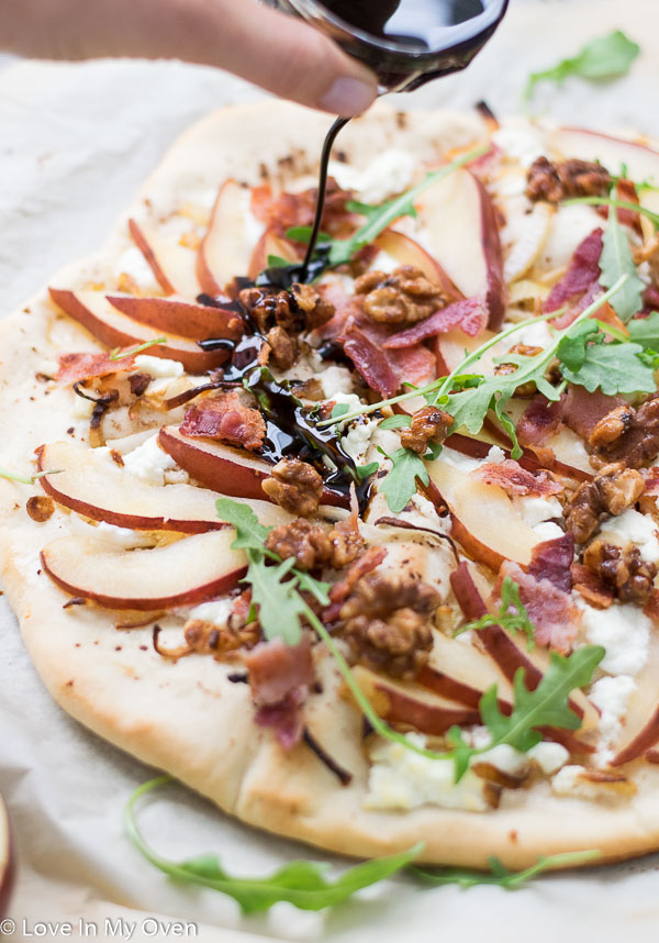 pear and goat cheese pizza