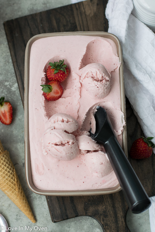 no-churn strawberry ice cream