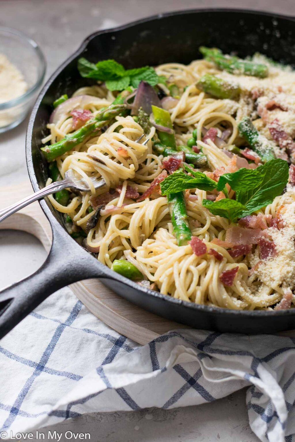 Spaghetti Carbonara with Peas and Asparagus Love In My Oven