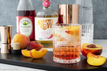 peach vodka cocktail