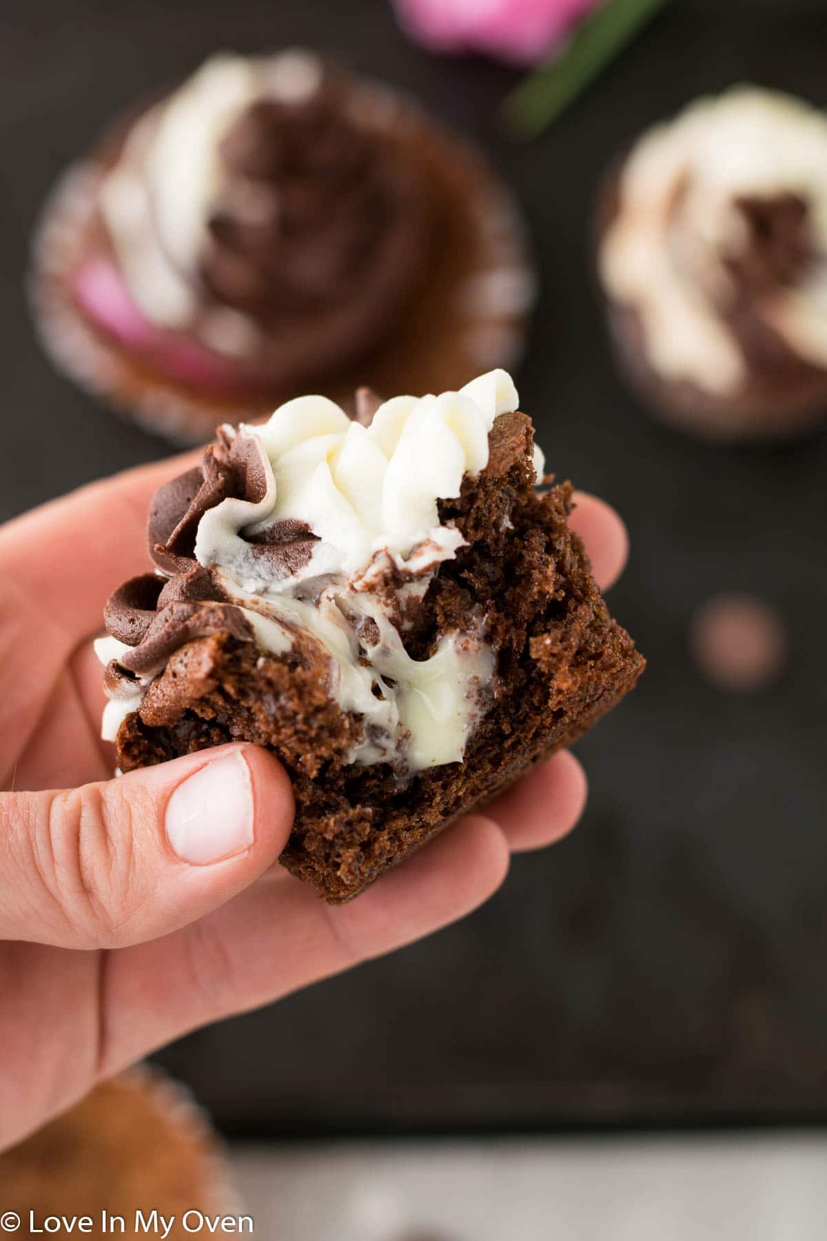 tuxedo cupcakes