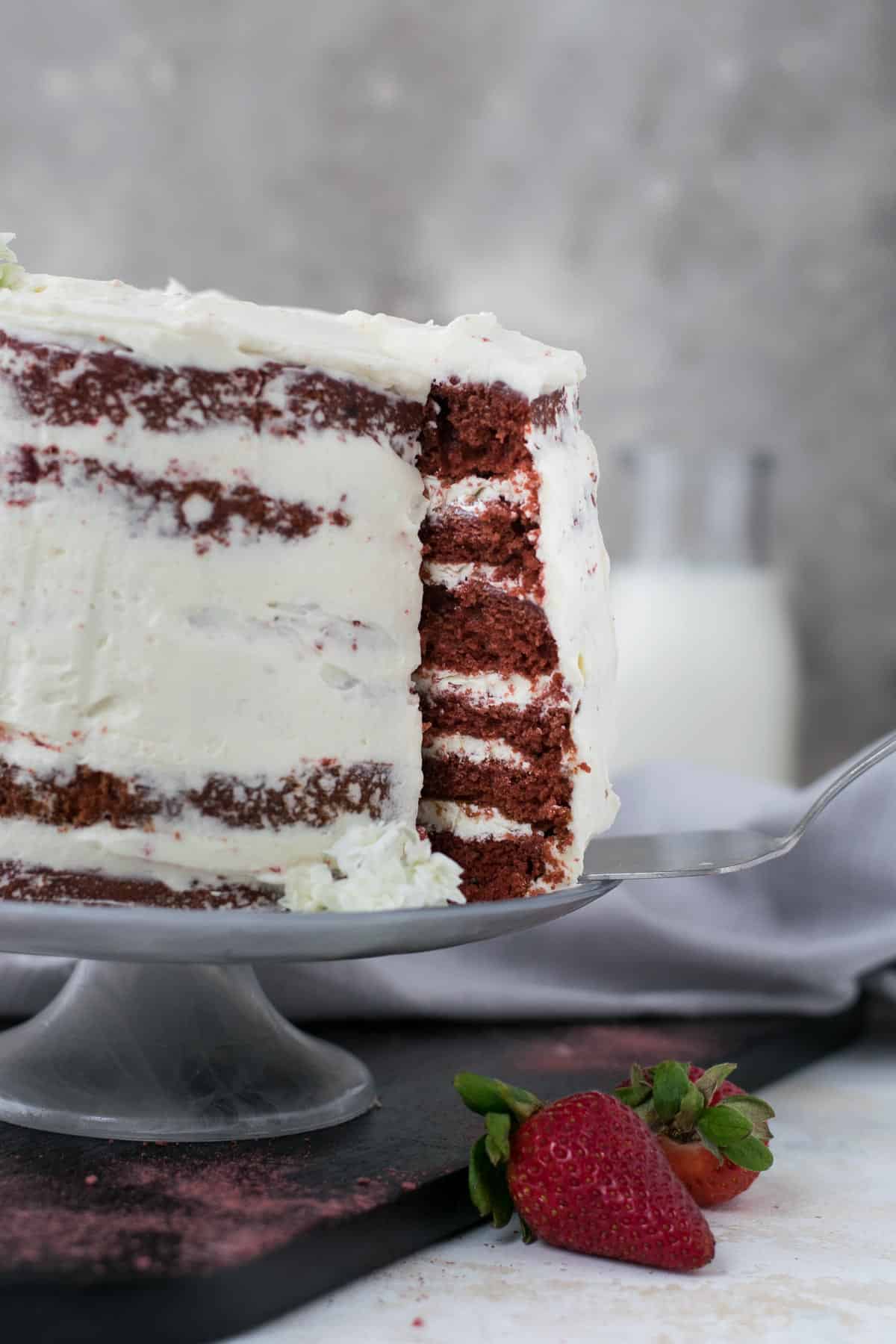 mini red velvet cake