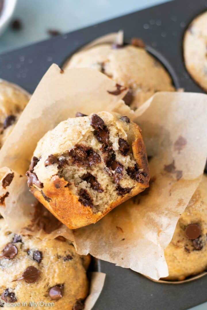 bakery style banana chocolate chip muffins