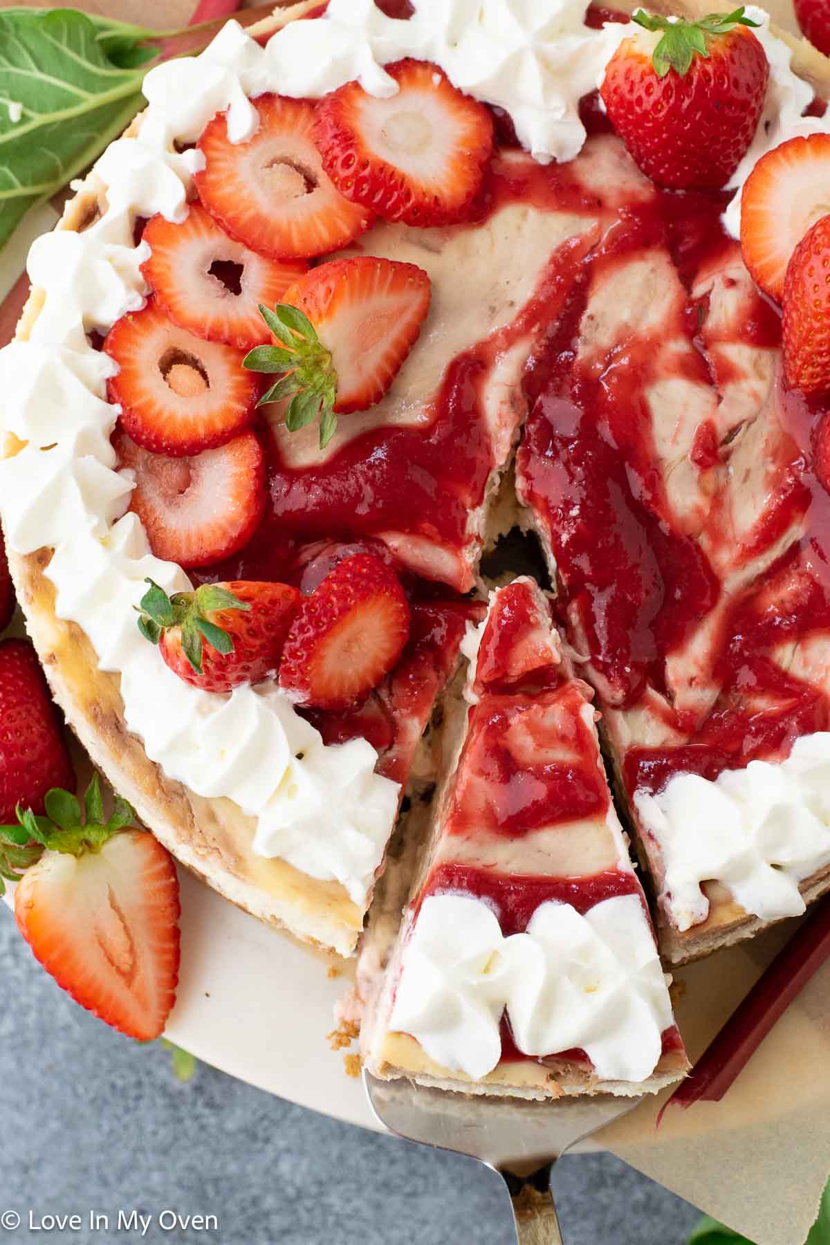 strawberry rhubarb cheesecake