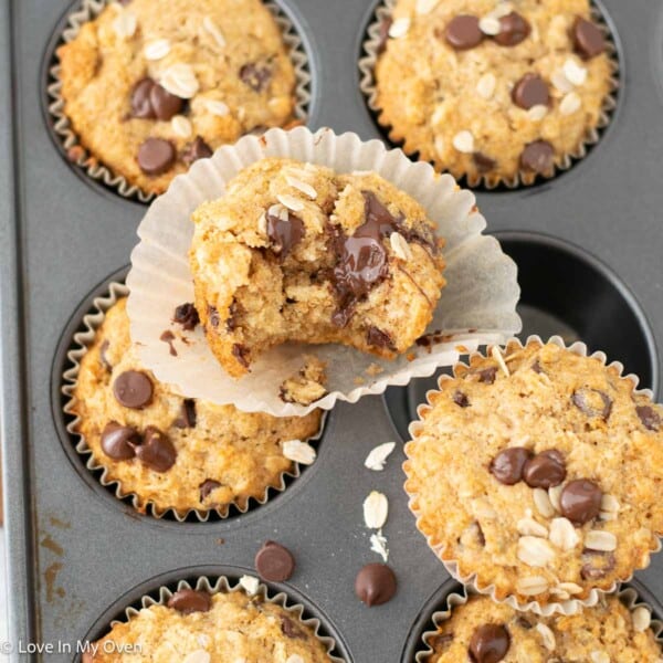 oatmeal chocolate chip muffins