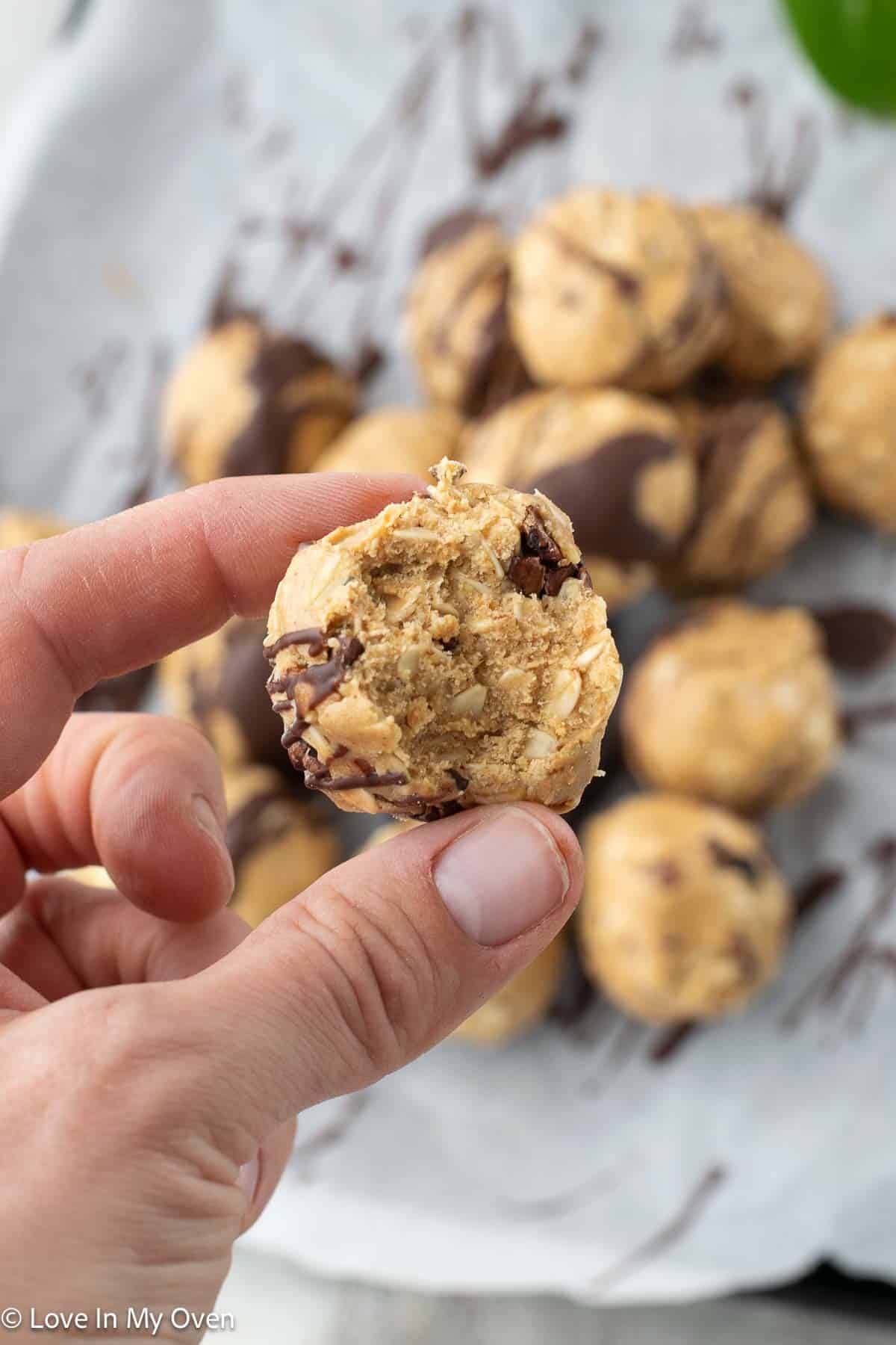 peanut butter protein balls